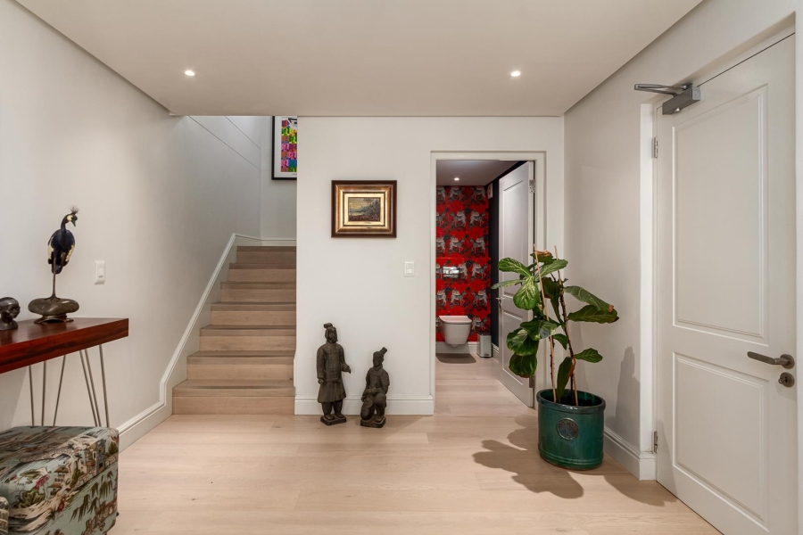 3 Bedroom Property for Sale in Kenilworth Western Cape